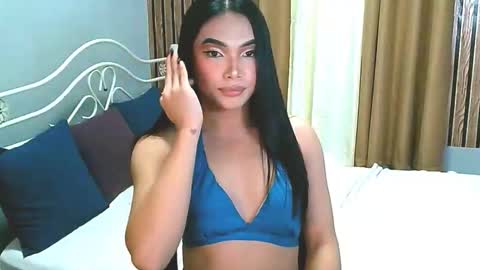 zoey online show from November 2025 06:46:02 AM