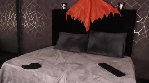 zoey_stone online show from October 2025 07:44:01 PM