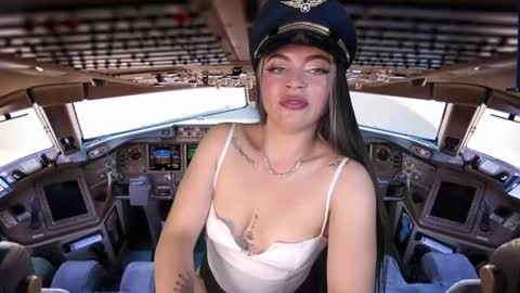 zoey_stone online show from November 2025 05:56:01 PM