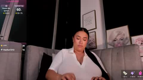 zoey thommpson online show from October 2025 01:59:02 AM