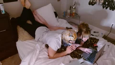 Snapshot of zoeyandgriff chatting on March 2026 06:20:02 AM zoeyandgriff online show from March 2026 06:20:02 AM