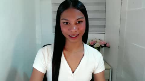 Snapshot of zoeygorgeous19 chatting on January 2025 07:03:01 PM zoey online show from January 2025 07:03:01 PM