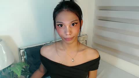 Snapshot of zoeygorgeous19 chatting on November 2025 09:09:01 AM zoey online show from November 2025 09:09:01 AM