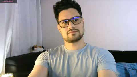 Snapshot of zohan_haidar chatting on February 2025 02:40:01 AM ZohanMohamed online show from February 2025 02:40:01 AM