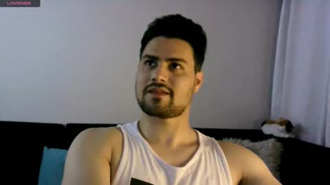 Snapshot of zohan_haidar chatting on February 2025 12:20:01 AM ZohanMohamed online show from February 2025 12:20:01 AM