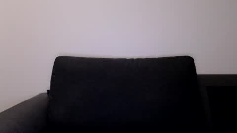 zoibee online show from November 2025 09:48:01 PM