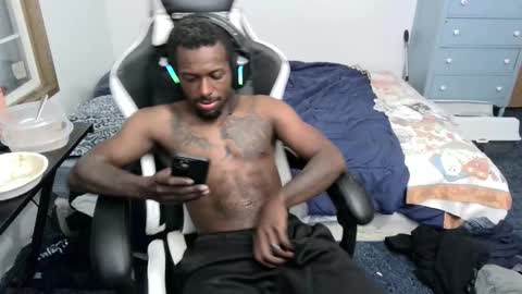 Snapshot of zoneingout chatting on February 2025 01:59:02 AM zoneingout online show from February 2025 01:59:02 AM