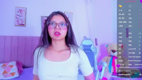 Zoe online show from April 2026 12:05:02 PM