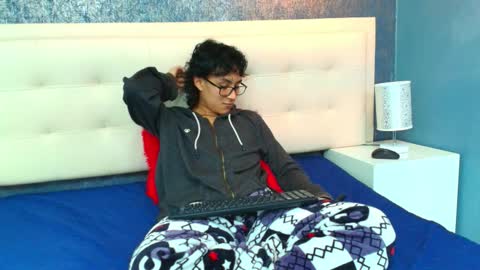     online show from November 2025 12:27:02 PM