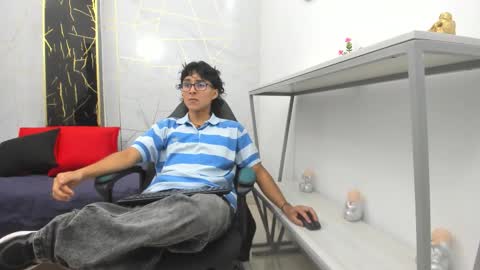     online show from November 2025 07:34:02 PM