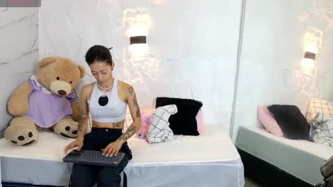 Violeta online show from January 2026 11:27:02 AM