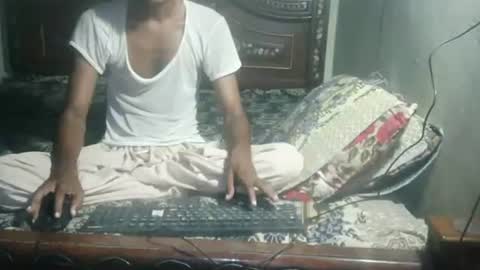 zoyakhan803 online show from September 2025 11:39:02 PM