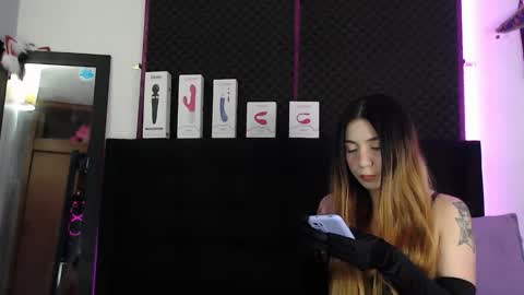 Snapshot of zpzphot chatting on December 2025 09:19:02 PM zpzphot online show from December 2025 09:19:02 PM