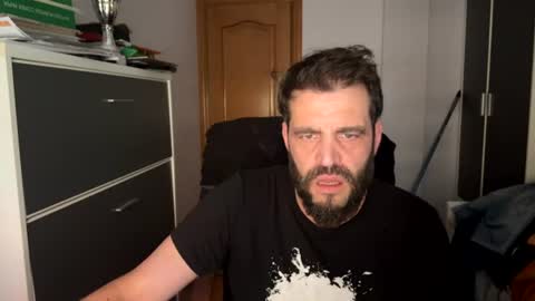 Snapshot of zurdineno chatting on June 2026 03:37:02 PM zurdineno online show from June 2026 03:37:02 PM