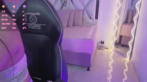 ZURY   online show from April 2026 11:31:01 AM