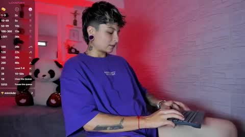 Snapshot of zuryramirez_ chatting on September 2025 08:00:02 PM Zury Ramirez online show from September 2025 08:00:02 PM