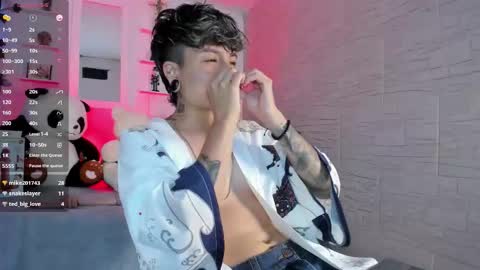 Snapshot of zuryramirez_ chatting on October 2025 08:20:02 PM Zury Ramirez online show from October 2025 08:20:02 PM