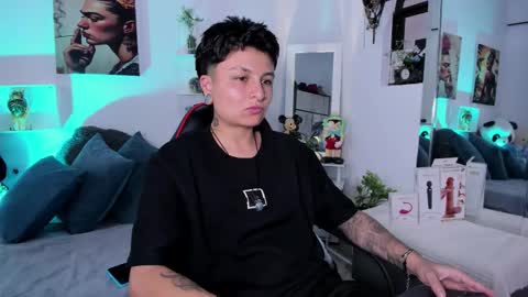 Zury Ramirez online show from January 2026 08:24:02 PM