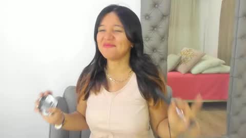 Snapshot of zusan_king_ chatting on May 2026 03:01:01 AM Im Zusan My schedule is from 1030pm to 430 am colombian time online show from May 2026 03:01:01 AM