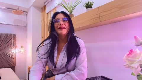 Snapshot of zuzana21 chatting on May 2026 12:59:01 PM Zuzana21 online show from May 2026 12:59:01 PM