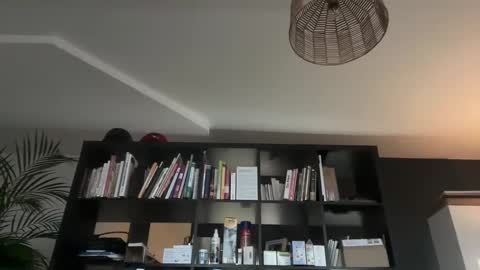 zwickauer1969 online show from February 2025 07:09:01 AM