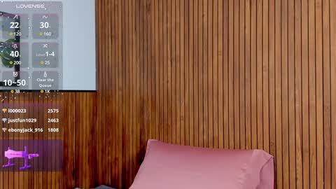 Snapshot of zyle_boobs_ chatting on January 2025 11:22:02 PM ZYLE online show from January 2025 11:22:02 PM