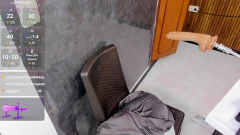 Snapshot of zyle_boobs_ chatting on January 2025 10:52:02 PM ZYLE online show from January 2025 10:52:02 PM