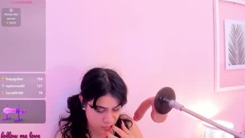 Snapshot of zyle_boobs_ chatting on November 2025 12:09:01 AM ZYLE online show from November 2025 12:09:01 AM