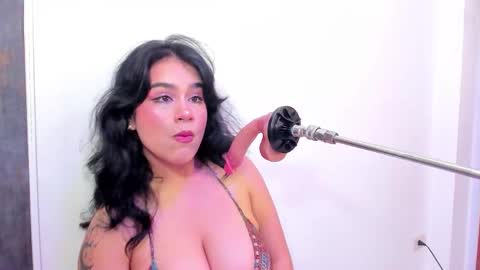 ZYLE online show from December 2025 08:33:01 AM