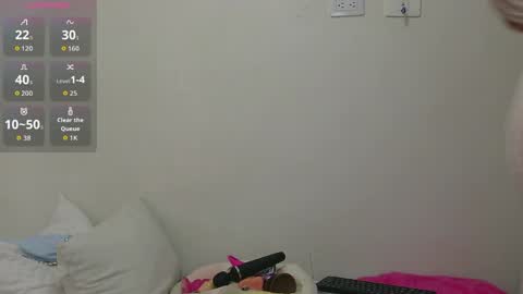Zyra Vex online show from June 2026 01:35:02 PM