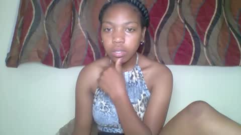 Snapshot of zyraelle_01 chatting on April 2026 07:42:02 PM zyraelle_01 online show from April 2026 07:42:02 PM