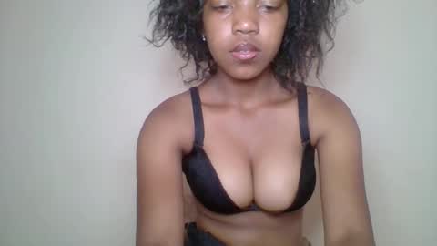 Snapshot of zyraelle_01 chatting on May 2026 10:10:01 AM zyraelle_01 online show from May 2026 10:10:01 AM