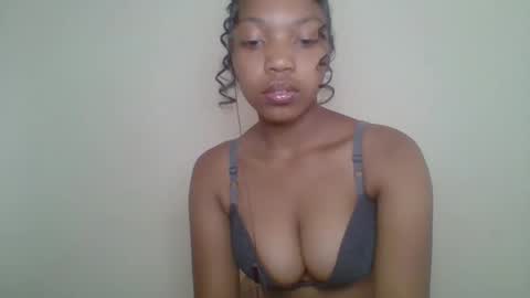 Snapshot of zyraelle_01 chatting on May 2026 10:55:01 AM zyraelle_01 online show from May 2026 10:55:01 AM