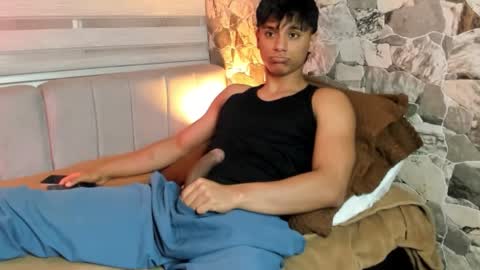 zyzz_1812 online show from February 2026 05:39:02 AM