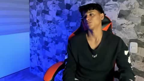 zyzz_1812 online show from July 2026 04:48:01 AM