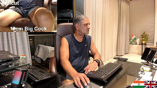 Snapshot of OnlineBossUK chatting on February 2025 02:54:02 PM OnlineBossUK online show from February 2025 02:54:02 PM