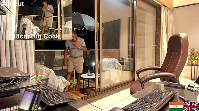 Snapshot of OnlineBossUK chatting on February 2025 07:52:01 PM OnlineBossUK online show from February 2025 07:52:01 PM