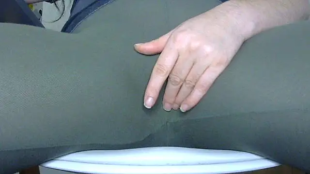 Squirtlady38 online show from November 2025 12:42:02 AM