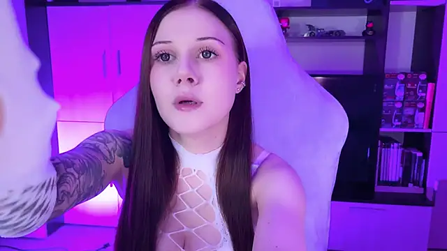 jasminevine online show from January 2025 04:57:01 PM