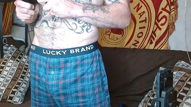 Snapshot of DADDY_KANE8--- chatting on February 2025 07:17:02 PM DADDY KANE8--- online show from February 2025 07:17:02 PM