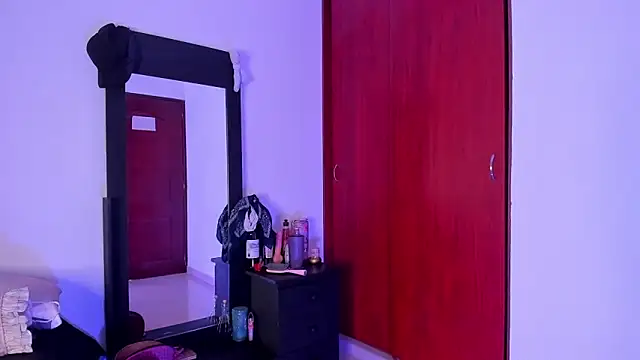 little kayla  online show from December 2024 11:47:01 PM