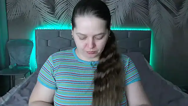 uliastar online show from February 2025 08:24:01 AM