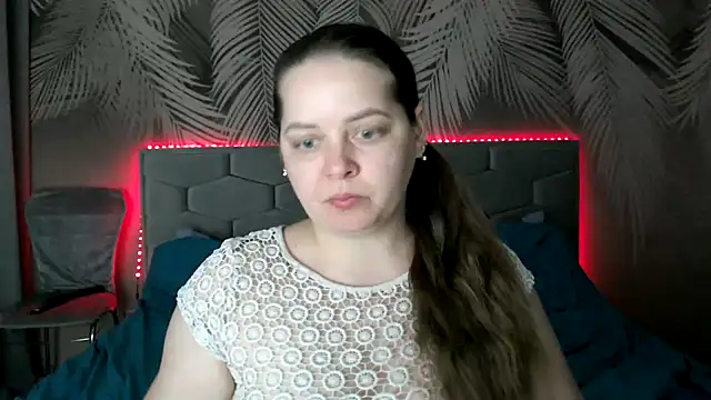 uliastar online show from February 2025 08:32:02 AM