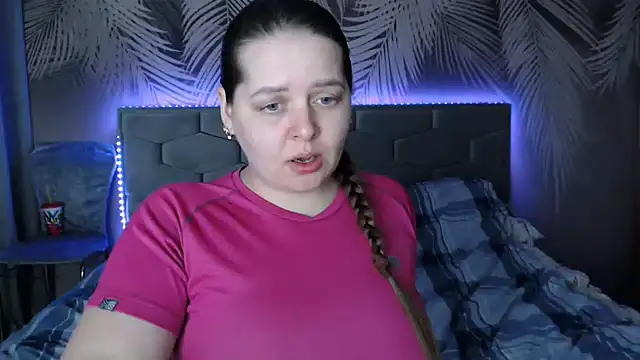 uliastar online show from February 2025 10:15:02 AM