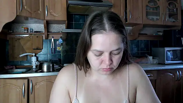 uliastar online show from October 2025 05:17:02 AM