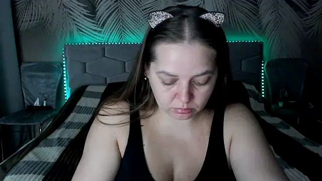 uliastar online show from October 2025 07:21:01 AM