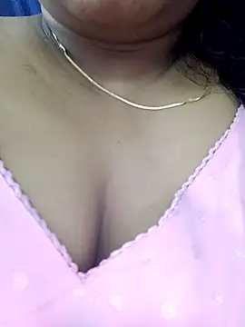 Snapshot of Lakhsmii chatting on February 2025 01:46:02 AM Lakhsmii online show from February 2025 01:46:02 AM