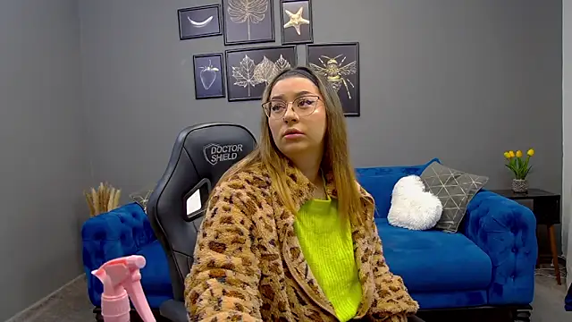 Katewalker  online show from February 2025 06:07:01 PM