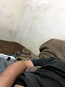 Magosupreme online show from December 2025 04:45:02 PM