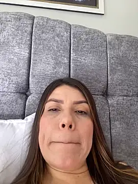 Snapshot of martina_contreras chatting on November 2025 08:08:01 PM martina contreras online show from November 2025 08:08:01 PM